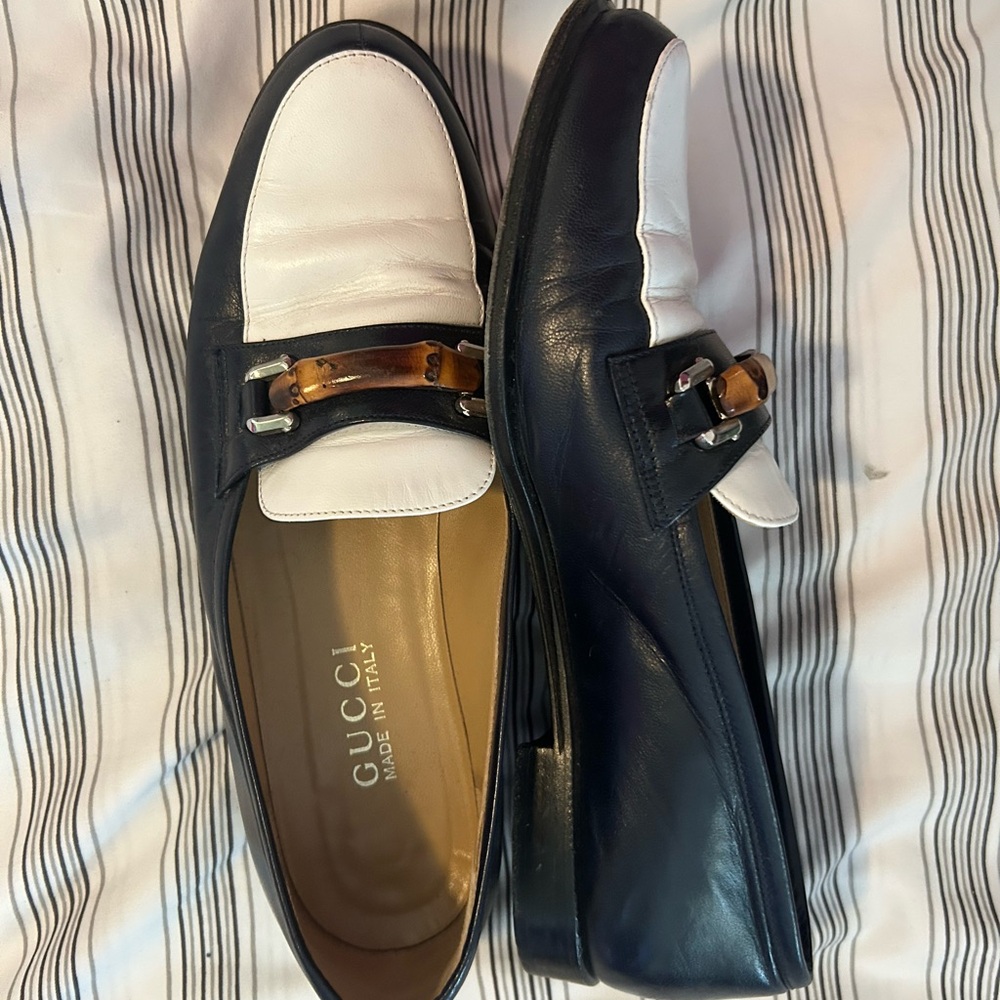 Gucci Black & White Leather Horsebit Loafers with Tortoiseshell Accent - Picture 3 of 5
